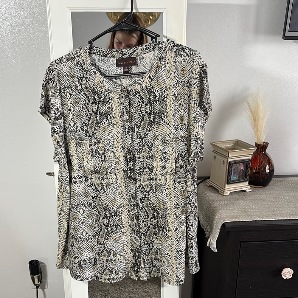 Catherines Black and White Relaxed Short Sleeve Blouse
